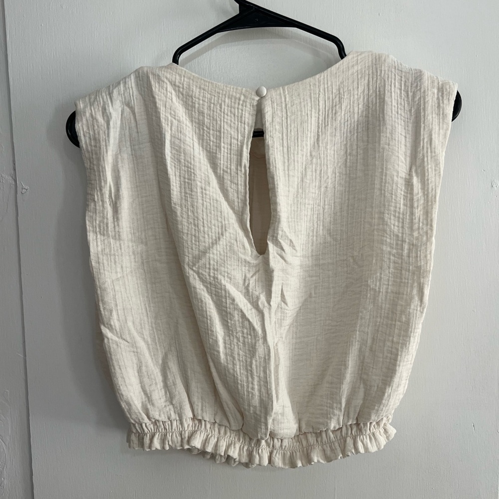 Target Sleeveless Top - Picture 2 of 2